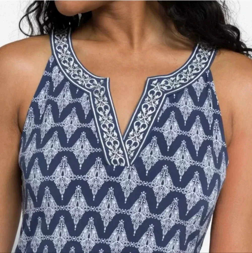 Magnolia Grace Embroidered Trim Knit Dress - Picture 4 of 10